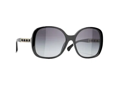 Pre-owned Chanel Square Sunglasses In Black (5470q C622/s6)