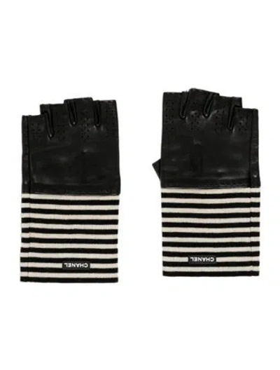 Pre-owned Chanel Striped Fingerless Gloves In Black