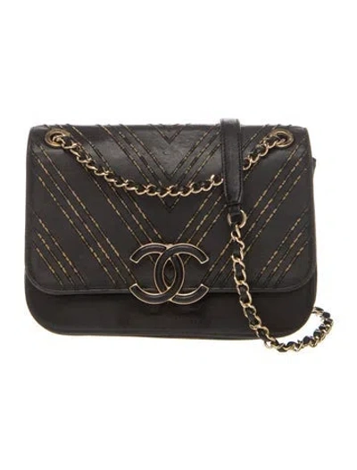 Pre-owned Chanel Subtle Chevron Bag In Black