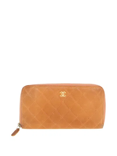 Pre-owned Chanel Suede Quilted Wallet