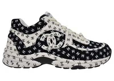Pre-owned Chanel Suede Trainer Printed Cc (women's) Sneakers In Black/white