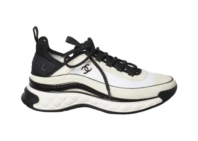 Pre-owned Chanel Suede Trainer (women's) Sneakers In White/black