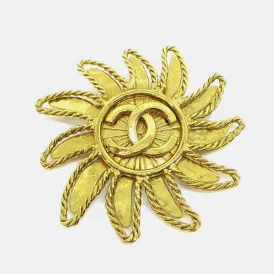 Pre-owned Chanel Sun Brooch Pin Gold
