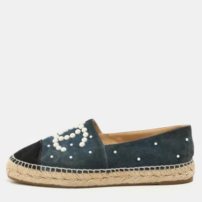 Pre-owned Chanel Teal And Black Suede Faux Pearl Cc Espadrilles Flats Size 37