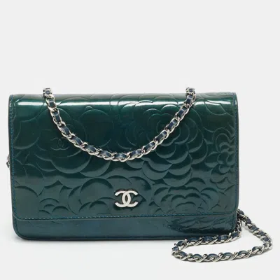 Pre-owned Chanel Teal Green Leather Cc Camellia Embossed Wallet On Chain