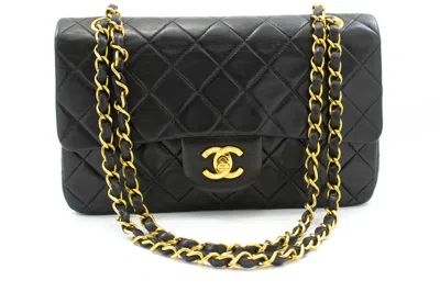 Pre-owned Chanel Timeless Leather Shoulder Bag () In Black