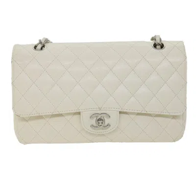 Pre-owned Chanel Timeless White Leather Shoulder Bag ()