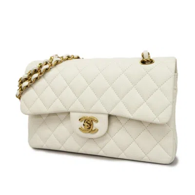 Pre-owned Chanel Timeless/classique Leather Shoulder Bag () In White