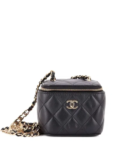 Pre-owned Chanel Tiny Cc Link Vanity Case With Chain Quilted Caviar Mini Clutch Bag In Black
