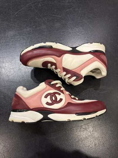 Pre-owned Chanel Trainer Sneaker White / Maroon In Red