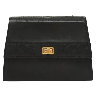 Pre-owned Chanel Trapèze Leather Shoulder Bag () In Black
