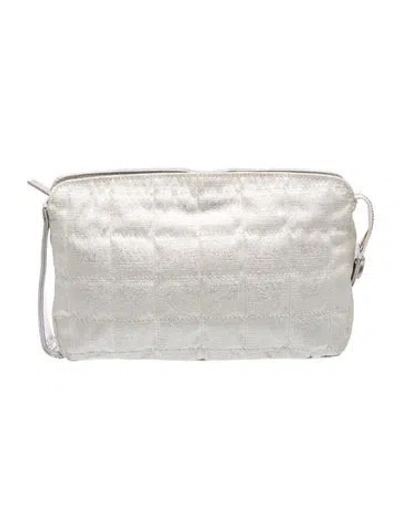 Pre-owned Chanel Travel Ligne Cosmetic Bag In Silver