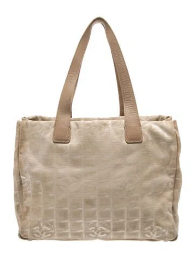 Pre-owned Chanel Travel Ligne Tote In Neutral