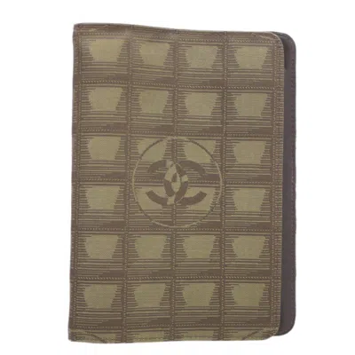 Pre-owned Chanel Travel Line Canvas Wallet () In Green