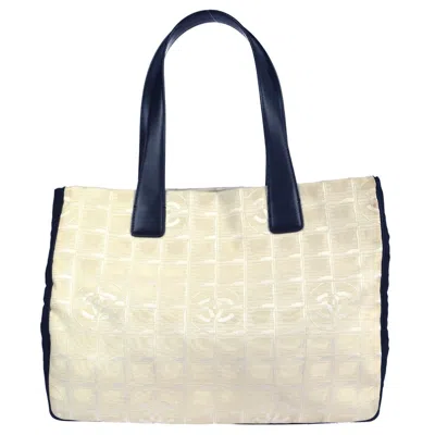 Pre-owned Chanel Travel Line Tote Nylon White Nylon Tote Bag Bag ()