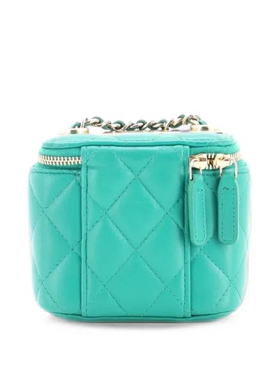 Pre-owned Chanel Trendy Cc Vanity Case With Chain Quilted Lambskin Mini Crossbody Bag In Green