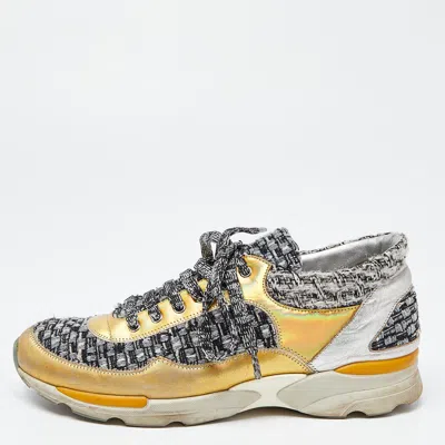 Pre-owned Chanel Tricolor Tweed And Leather Cc Low Top Sneakers Size 38 In Gold