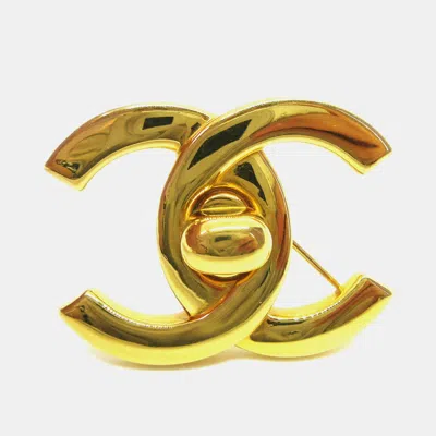 Pre-owned Chanel Turnlock Brooch Pin Gold Large