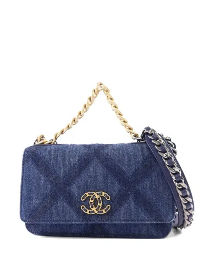 Pre-owned Chanel Turn-lock-fastening Shoulder Bag In Blue