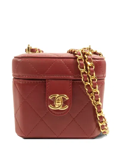 Pre-owned Chanel Turn-lock-fastening Shoulder Bag In Red
