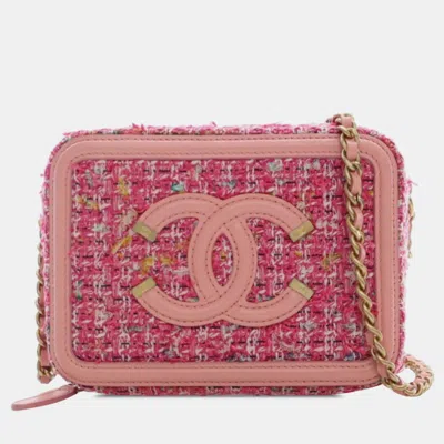 Pre-owned Chanel Tweed Cc Filigree Vanity Clutch With Chain In Pink