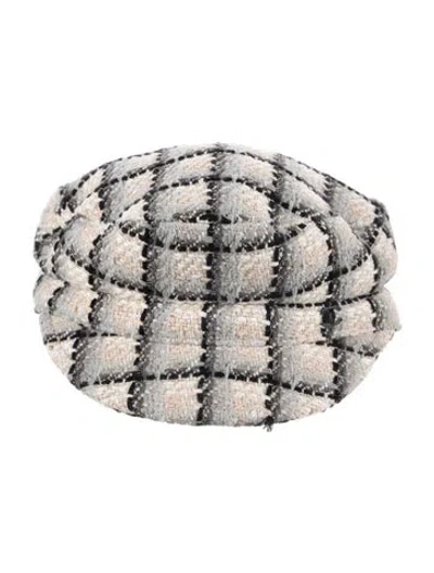 Pre-owned Chanel Tweed Newsboy Cap In White