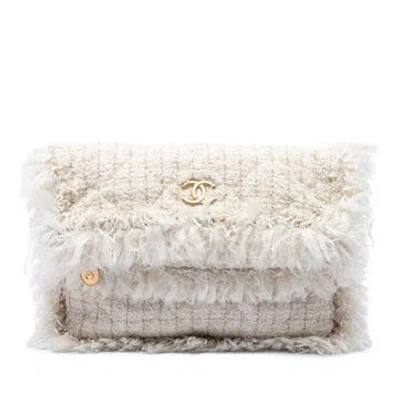 Pre-owned Chanel Tweed Paris Cosmopolite Tweed Fringe Clutch In Multicolor