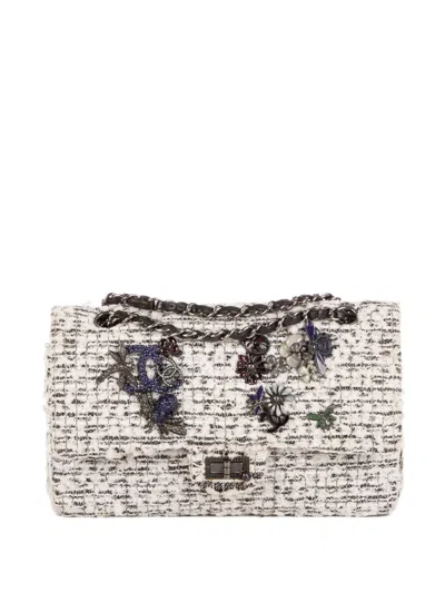 Pre-owned Chanel Tweed Shoulder Bag In White