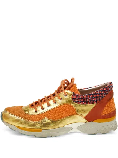 Pre-owned Chanel Tweed Sneakers