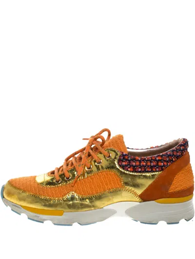 Pre-owned Chanel Tweed Sneakers