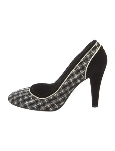 Pre-owned Chanel Tweed Tweed Pattern Pumps In Gray