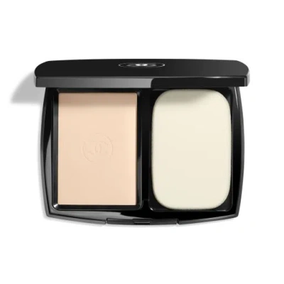 Chanel Ultra Le Teint Ultrawear All-day Comfort Flawless Finish Compact Foundation In White