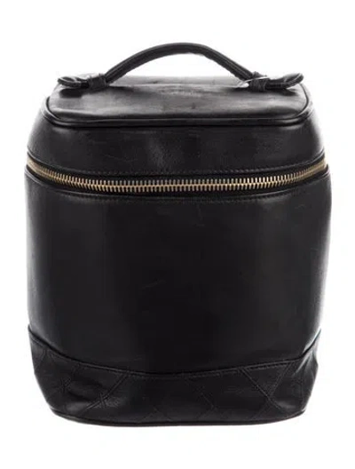 Pre-owned Chanel Vanity Cosmetic Bag In Black