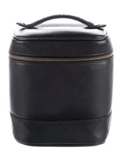 Pre-owned Chanel Vanity Cosmetic Bag In Black