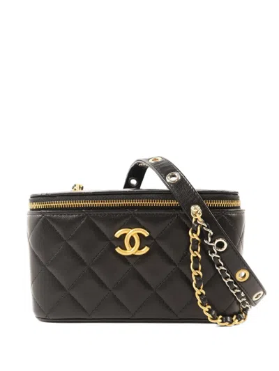 Pre-owned Chanel Vanity Diamond-quilting Shoulder Bag In Black