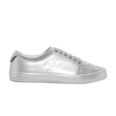 Pre-owned Chanel Velvet Low Sneaker | Silver | Men's Size 38.5