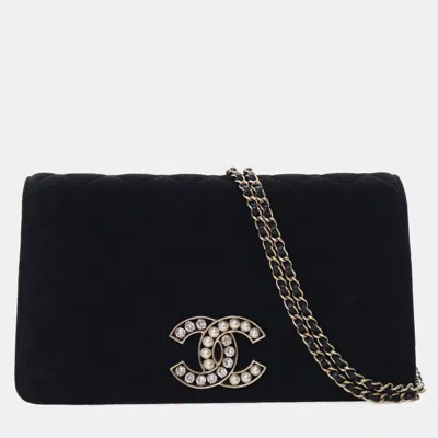 Pre-owned Chanel Velvet Quilted Cc Clutch On Chain Flap Bag In Black