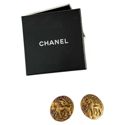 Pre-owned Chanel Vintage 1980�s? Gold Plated Cc Lion Coin Earrings In Multiple