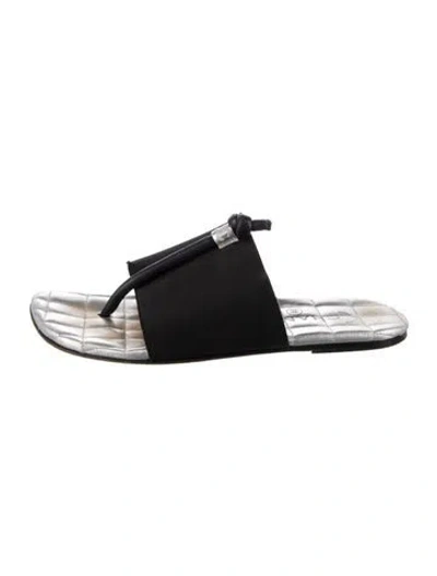 Pre-owned Chanel Vintage 1990's Flip Flops In Black