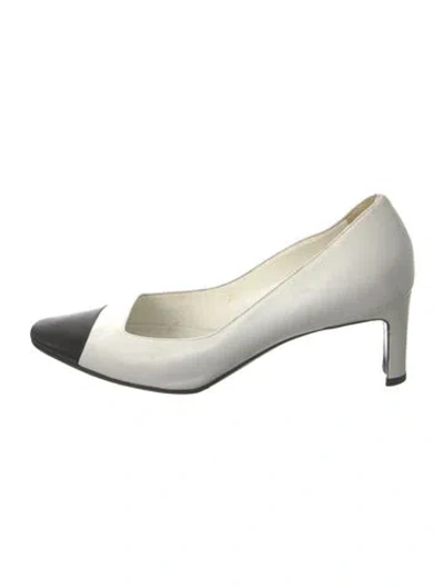 Pre-owned Chanel Vintage 1990's Pumps In White
