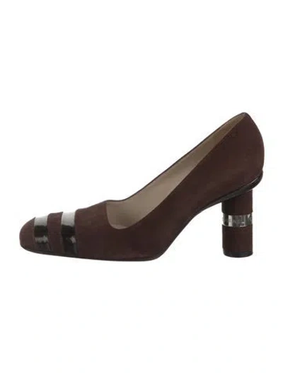 Pre-owned Chanel Vintage 2000 Pumps In Brown