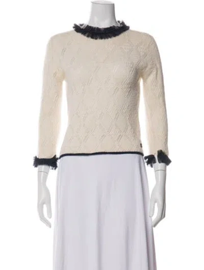 Pre-owned Chanel Vintage 2002 Sweater In Neutral