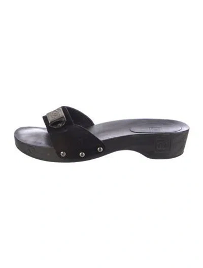 Pre-owned Chanel Vintage 2003 Slides In Black