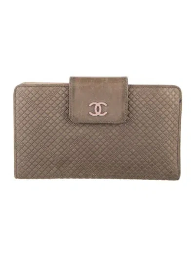 Pre-owned Chanel Vintage 2004-2005 French Purse In Neutral