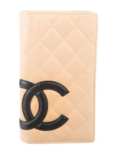 Pre-owned Chanel Vintage 2004-2005 Wallet In Neutral