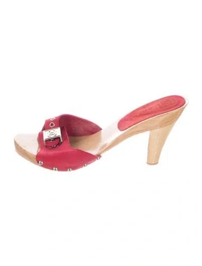Pre-owned Chanel Vintage 2005 Slides In Red
