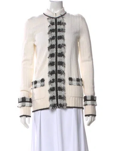 Pre-owned Chanel Vintage 2005 Sweater In Neutral