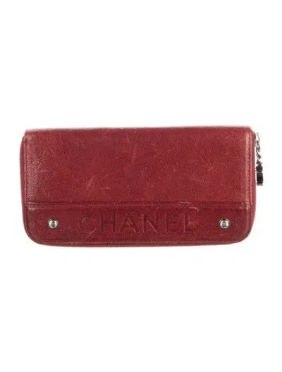 Pre-owned Chanel Vintage 2005-2006 Wallet In Red