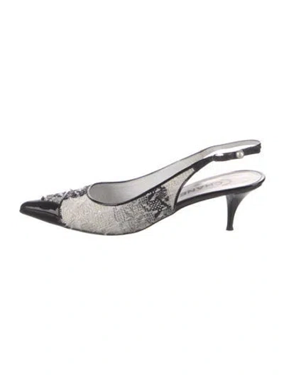 Pre-owned Chanel Vintage 2006 Slingback Pumps In White