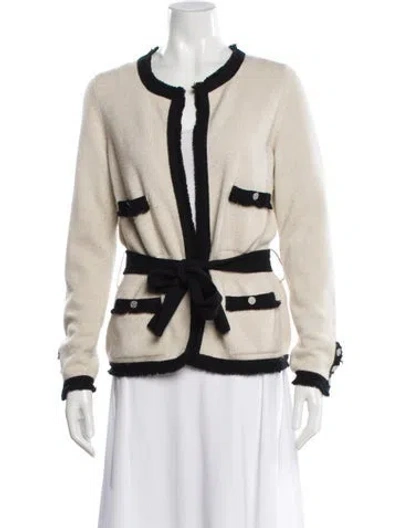 Pre-owned Chanel Vintage 2006 Sweater In Neutral